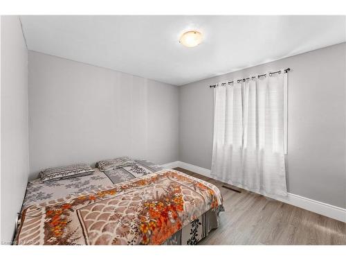 298 Elmwood Street, Kingston, ON - Indoor Photo Showing Bedroom