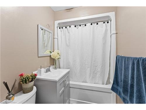298 Elmwood Street, Kingston, ON - Indoor Photo Showing Bathroom