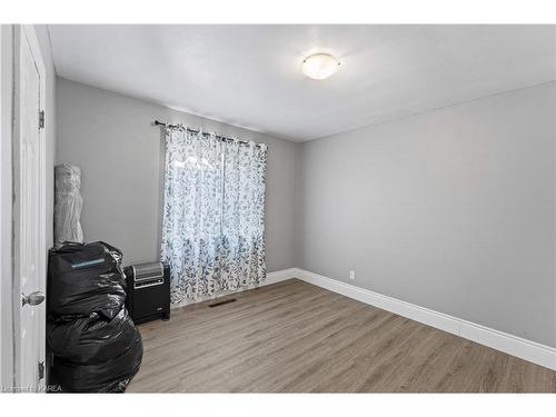 298 Elmwood Street, Kingston, ON - Indoor Photo Showing Other Room