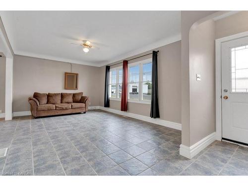 515 Rideau Street, Kingston, ON - Indoor Photo Showing Living Room