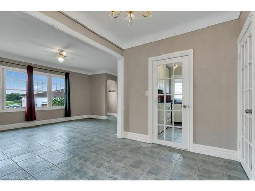 515 Rideau Street, Kingston, ON - Indoor Photo Showing Laundry Room