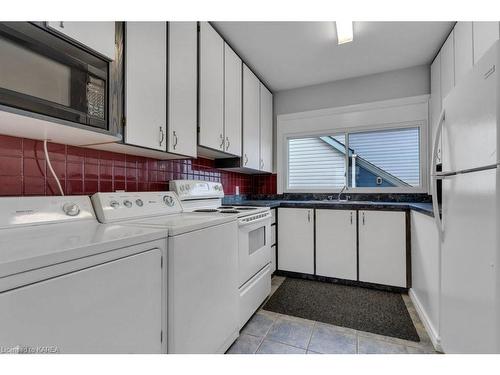 515 Rideau Street, Kingston, ON - Indoor Photo Showing Laundry Room