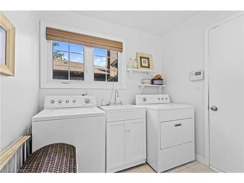 784 Wartman Avenue, Kingston, ON - Indoor Photo Showing Laundry Room