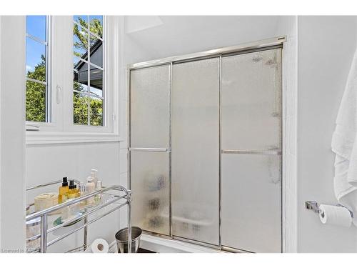 784 Wartman Avenue, Kingston, ON - Indoor Photo Showing Bathroom