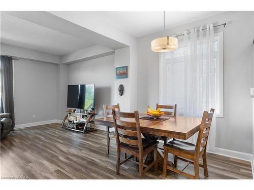 1225 Max Crescent, Kingston, ON - Indoor Photo Showing Dining Room