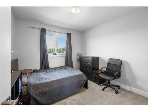 1225 Max Crescent, Kingston, ON - Indoor Photo Showing Bedroom