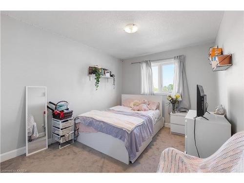 1225 Max Crescent, Kingston, ON - Indoor Photo Showing Bedroom