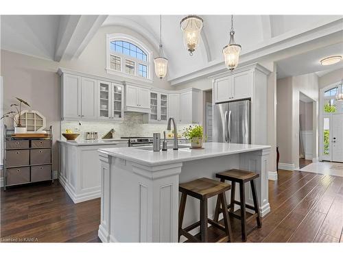 1194 Crossfield Avenue, Kingston, ON - Indoor Photo Showing Kitchen With Upgraded Kitchen