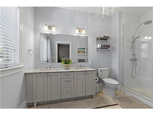 1194 Crossfield Avenue, Kingston, ON - Indoor Photo Showing Bathroom