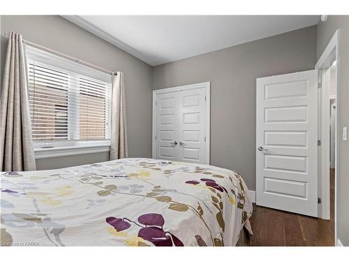 1194 Crossfield Avenue, Kingston, ON - Indoor Photo Showing Bedroom