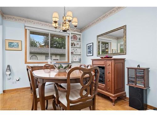 300 Chelsea Road, Kingston, ON - Indoor Photo Showing Dining Room