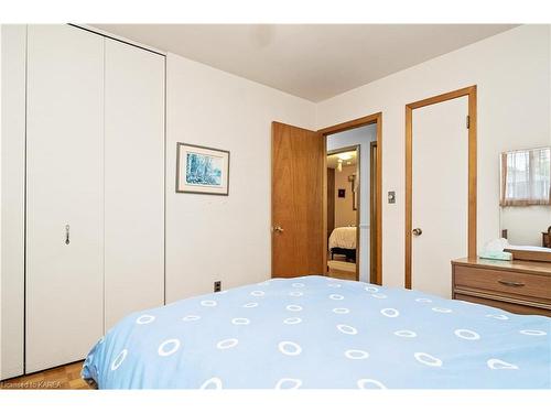 300 Chelsea Road, Kingston, ON - Indoor Photo Showing Bedroom