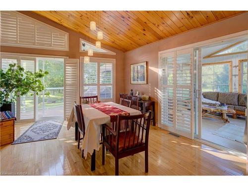 174 Mcnally'S Lane, Westport, ON - Indoor Photo Showing Dining Room