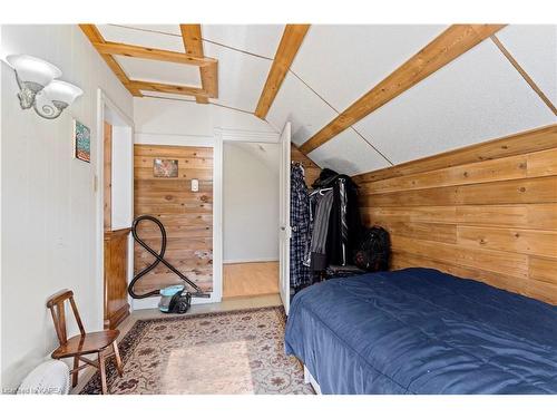 4359 Highway 2, Kingston, ON - Indoor Photo Showing Bedroom