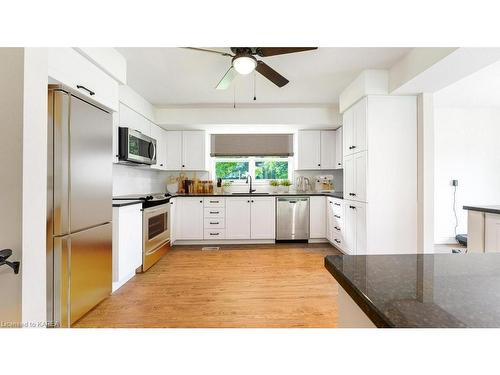 8 Wagner Street, Kingston, ON - Indoor Photo Showing Kitchen