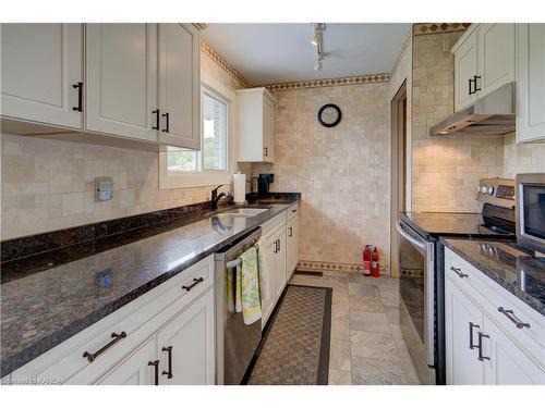 1 Main Street, Portland, ON - Indoor Photo Showing Kitchen