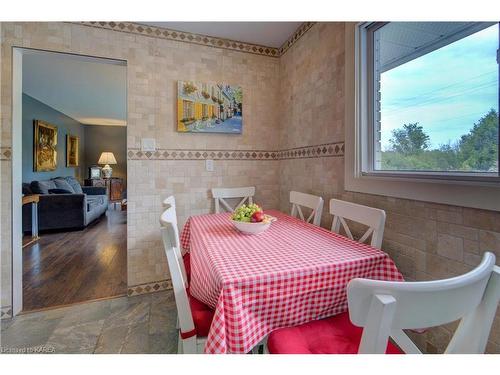 1 Main Street, Portland, ON - Indoor Photo Showing Dining Room