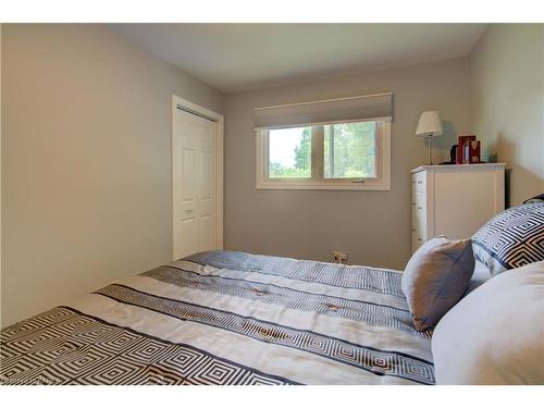 1 Main Street, Portland, ON - Indoor Photo Showing Bedroom