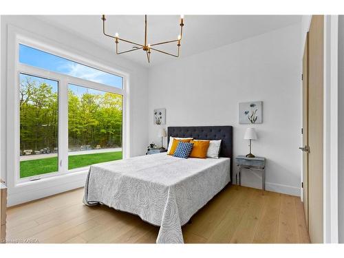 330 Nicholson Pt Road, Bath, ON - Indoor Photo Showing Bedroom