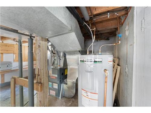 286 York Street, Kingston, ON - Indoor Photo Showing Basement