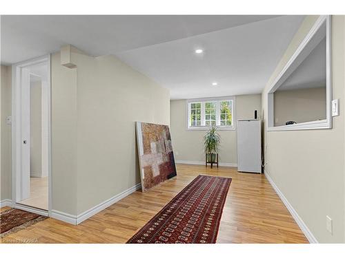41 Bayshore Drive, Bath, ON - Indoor Photo Showing Other Room