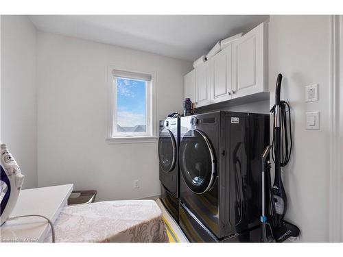 1281 Grayson Drive, Kingston, ON - Indoor Photo Showing Laundry Room
