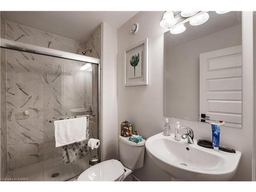 1281 Grayson Drive, Kingston, ON - Indoor Photo Showing Bathroom
