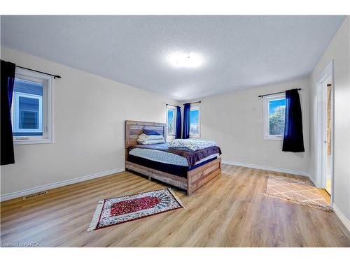 2791 Delmar Street, Kingston, ON - Indoor Photo Showing Bedroom