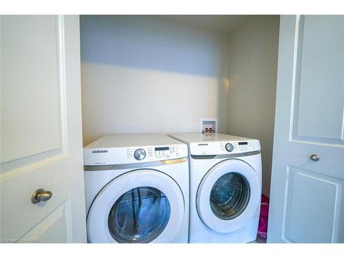 2791 Delmar Street, Kingston, ON - Indoor Photo Showing Laundry Room