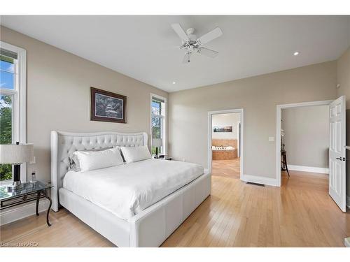 44 Howe Island Drive, Kingston, ON - Indoor Photo Showing Bedroom