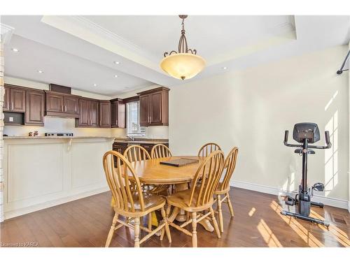 5008 Fox Run Place, Kingston, ON - Indoor Photo Showing Dining Room