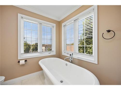 5008 Fox Run Place, Kingston, ON - Indoor Photo Showing Bedroom