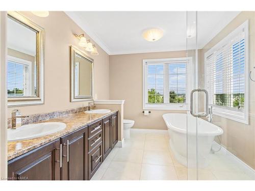 5008 Fox Run Place, Kingston, ON - Indoor Photo Showing Bathroom