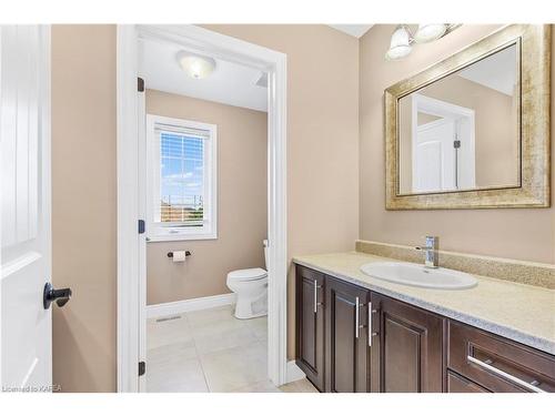 5008 Fox Run Place, Kingston, ON - Indoor Photo Showing Bathroom