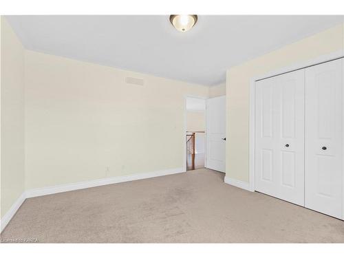 5008 Fox Run Place, Kingston, ON - Indoor Photo Showing Other Room