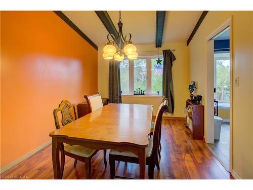 832 Purcell Crescent, Kingston, ON - Indoor Photo Showing Dining Room