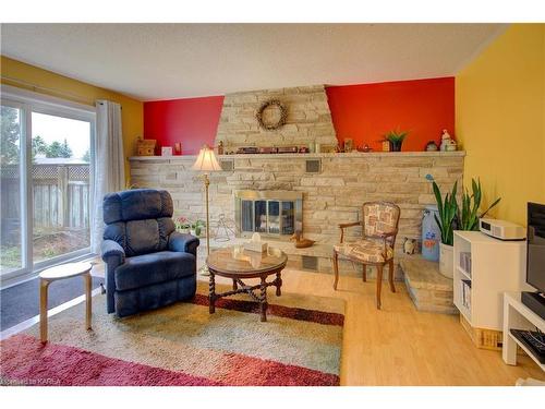 832 Purcell Crescent, Kingston, ON - Indoor Photo Showing Living Room With Fireplace