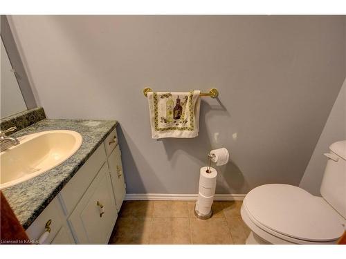 832 Purcell Crescent, Kingston, ON - Indoor Photo Showing Bathroom