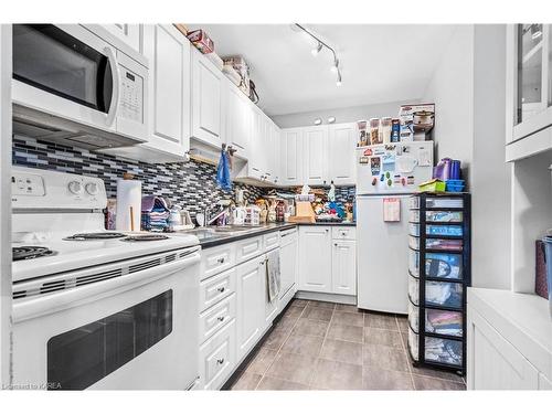 850 Datzell Lane, Kingston, ON - Indoor Photo Showing Kitchen