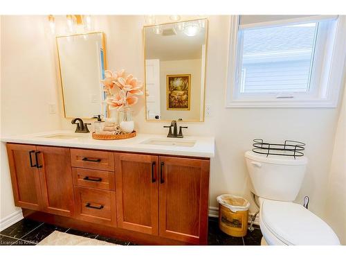 1364 Ottawa Street, Kingston, ON - Indoor Photo Showing Bathroom