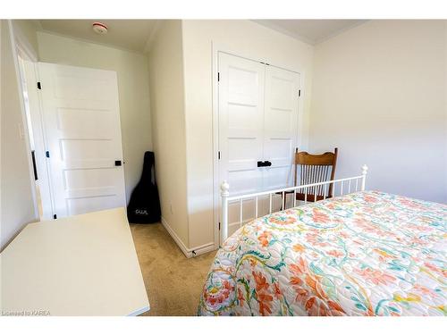 1364 Ottawa Street, Kingston, ON - Indoor Photo Showing Bedroom