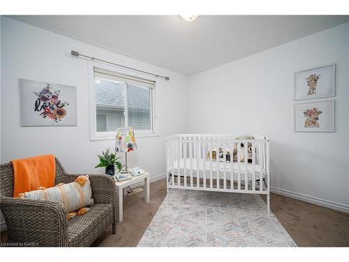 1416 Crossfield Avenue, Kingston, ON - Indoor Photo Showing Bedroom