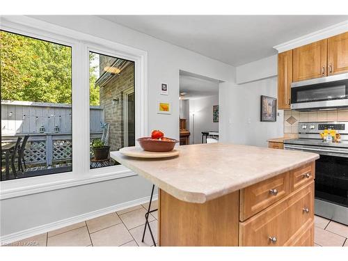 969 Lynwood Drive, Kingston, ON - Indoor Photo Showing Kitchen