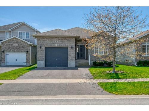 995 Swanfield Street, Kingston, ON - Indoor Photo Showing Kitchen With Double Sink