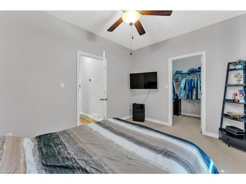 995 Swanfield Street, Kingston, ON - Indoor Photo Showing Bedroom