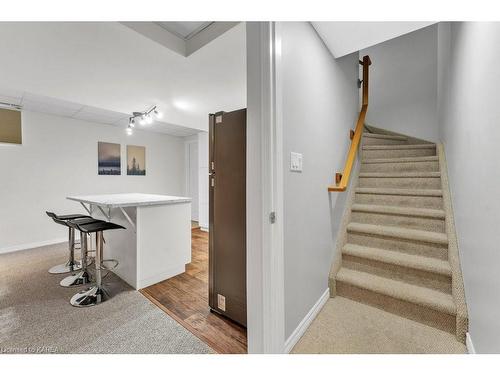 995 Swanfield Street, Kingston, ON - Indoor Photo Showing Kitchen