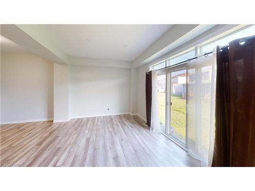 1134 Horizon Drive, Kingston, ON - Indoor Photo Showing Other Room