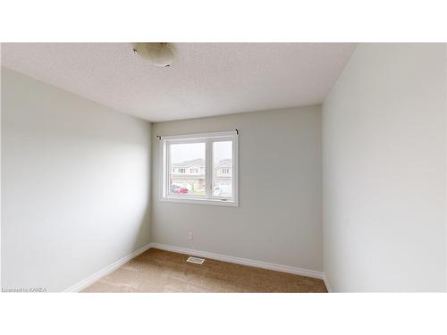 1134 Horizon Drive, Kingston, ON - Indoor Photo Showing Other Room