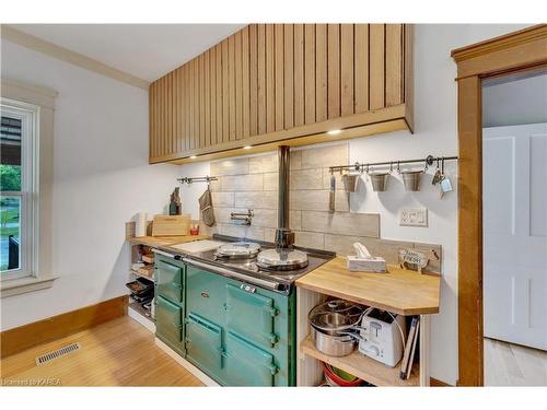 5713 Wilmer Road, Kingston, ON - Indoor Photo Showing Bathroom