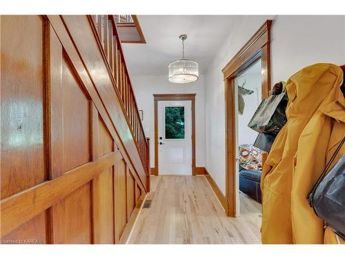 5713 Wilmer Road, Kingston, ON - Indoor Photo Showing Kitchen